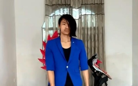 蓝色妖姬精神小伙_蓝色妖姬精神小伙是谁